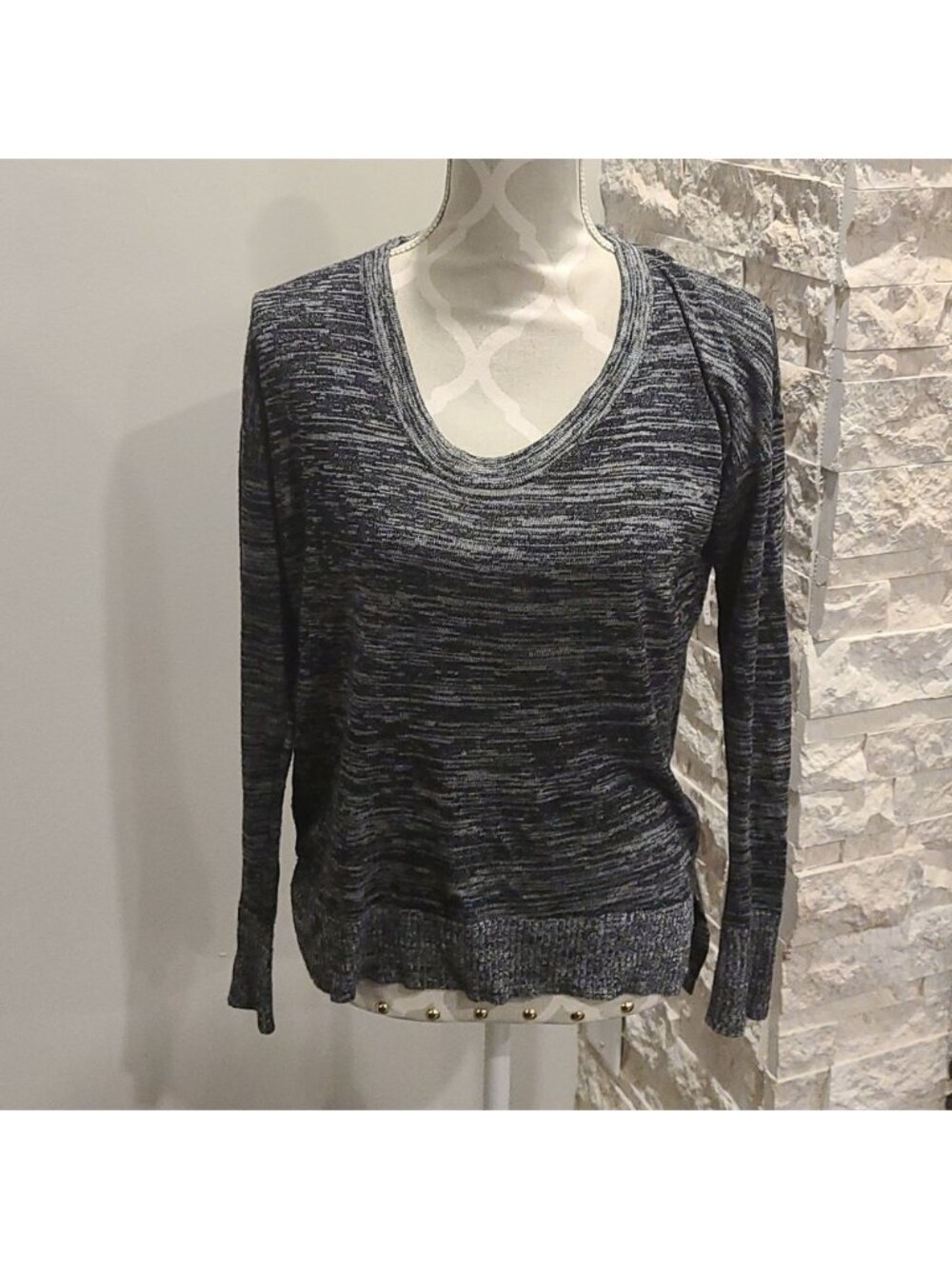 John + Jenn (anthropologie) scoop neck Heathered grey hi low sweater